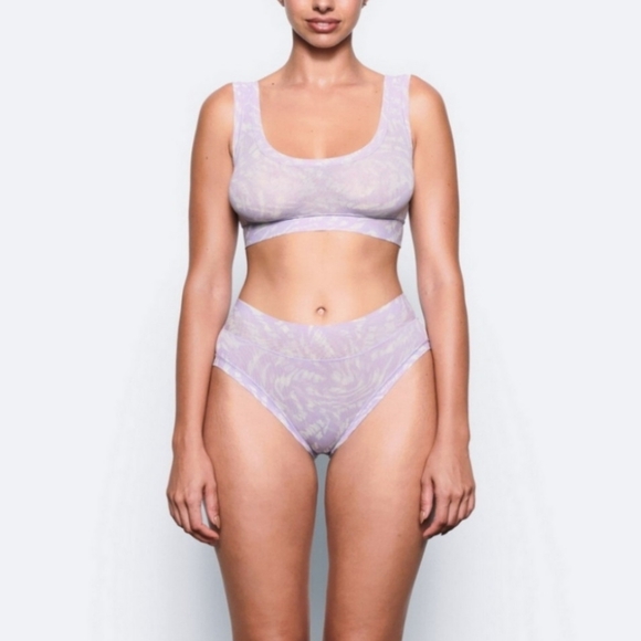 SKIMS Summer Mesh Cheeky Brief in Lilac Swirl Womens 4X - Picture 3 of 4